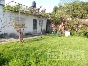 Casa en venta en Ezpeleta Este