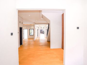 Rumah LB 156 Hadap Timur 5 Menit ke Mall Cinere Depok J-50508
