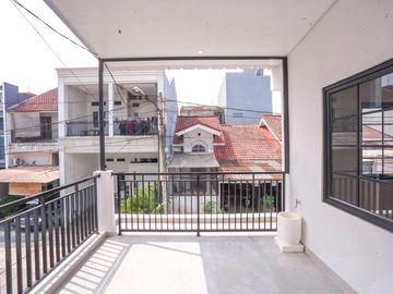 Rumah LB 156 Hadap Timur 5 Menit ke Mall Cinere Depok J-50508