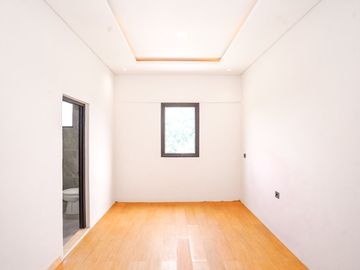 Rumah LB 156 Hadap Timur 5 Menit ke Mall Cinere Depok J-50508