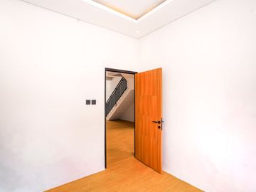 Rumah LB 156 Hadap Timur 5 Menit ke Mall Cinere Depok J-50508