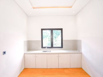 Rumah LB 156 Hadap Timur 5 Menit ke Mall Cinere Depok J-50508
