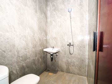 Rumah LB 156 Hadap Timur 5 Menit ke Mall Cinere Depok J-50508