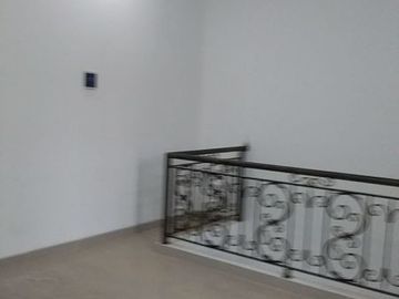 Town house 2Lantai lokasi strategis di zona komersil jagakarsa,jaksel