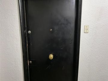 Oficina en venta recibidor, 1 privado y 1 baño en Santiago