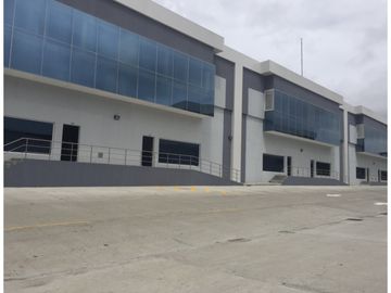 Ofibodega en Venta Parque Centenario, doble altura