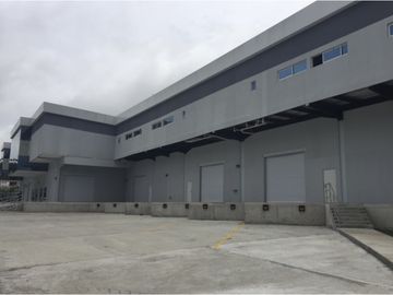 Ofibodega en Venta Parque Centenario, doble altura