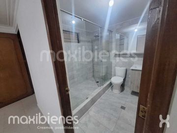 casa en venta en envigado. Cod V71292