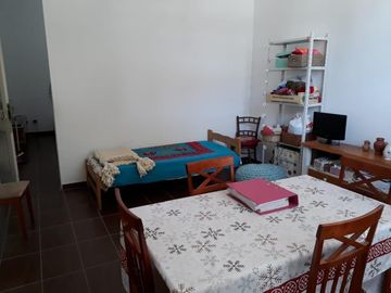Venta Casa tipo PH muy buen estado. Amplio. Parque Patricios