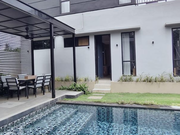 VILLA VIEW PANTAI SABA