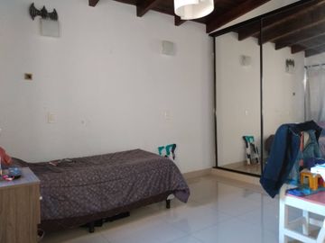 DUPLEX VENTA 3 DORMITORIOS Bº GRAND BOURG