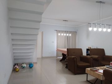 DUPLEX VENTA 3 DORMITORIOS Bº GRAND BOURG