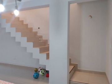 DUPLEX VENTA 3 DORMITORIOS Bº GRAND BOURG