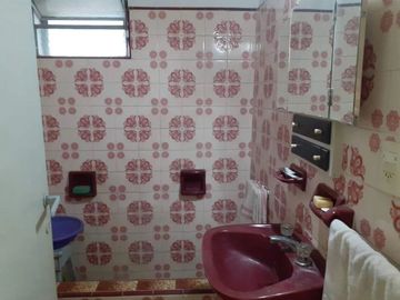 Casa Fondo en venta en Lanus Oeste
