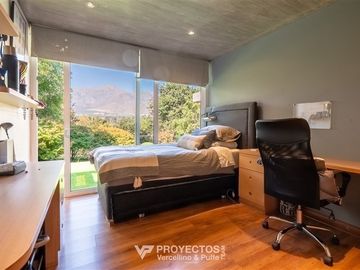 Casa en venta de 4 dorm. en Las Condes