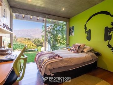 Casa en venta de 4 dorm. en Las Condes