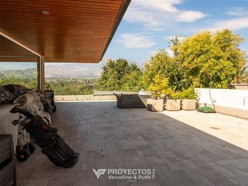 Casa en venta de 4 dorm. en Las Condes
