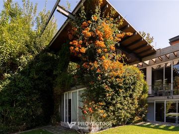 Casa en venta de 4 dorm. en Las Condes
