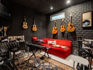Casa en venta de 4 dorm. en Las Condes