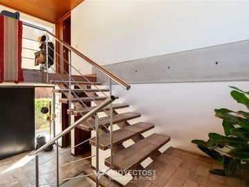 Casa en venta de 4 dorm. en Las Condes