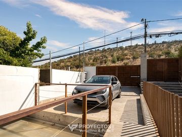 Casa en venta de 4 dorm. en Las Condes