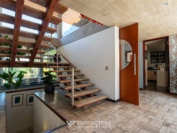 Casa en venta de 4 dorm. en Las Condes