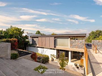 Casa en venta de 4 dorm. en Las Condes