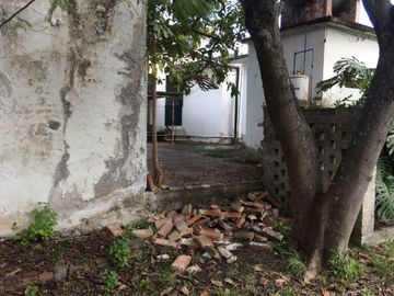 EN ZONA DE AGUAS TERMALES PROPIEDAD COMERCIAL