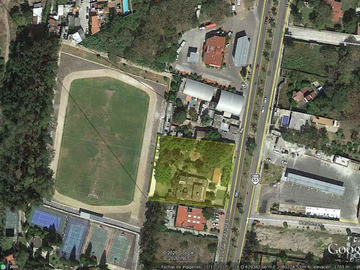 EN ZONA DE AGUAS TERMALES PROPIEDAD COMERCIAL