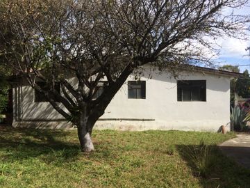 EN ZONA DE AGUAS TERMALES PROPIEDAD COMERCIAL