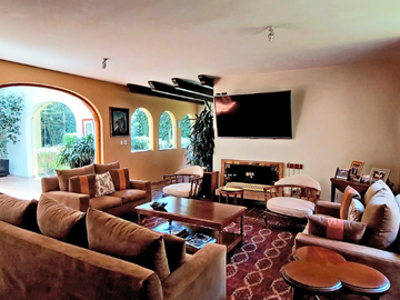 Casa en venta en Lomas de Chapultepec con 985m2 de terreno