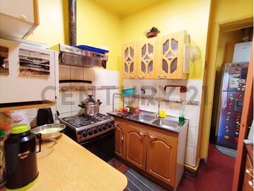 VENTA DE CASA EN GRAN TERRENO 900 MTS