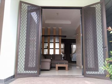 Jual Rumah Mewah Cluster Taman Cemara Kota Harapan Indah Bekasi