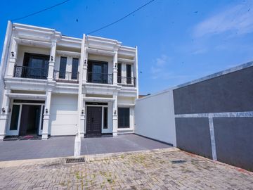 Rumah Siap Huni 14 Menit ke Grand Mall Cimanggis 2 Lt Bisa KPR J-51847