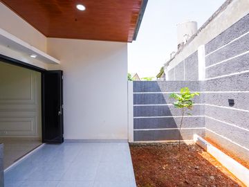 Rumah Siap Huni 14 Menit ke Grand Mall Cimanggis 2 Lt Bisa KPR J-51847
