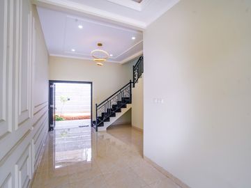 Rumah Siap Huni 14 Menit ke Grand Mall Cimanggis 2 Lt Bisa KPR J-51847