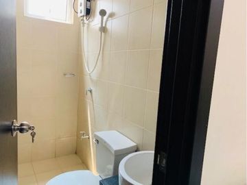 2BR for Rent and Sale in San Lorenzo Place Tower 2