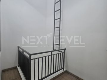 Rumah 2 lantai di jatiasih 600 jt-an Gratis biaya biaya
