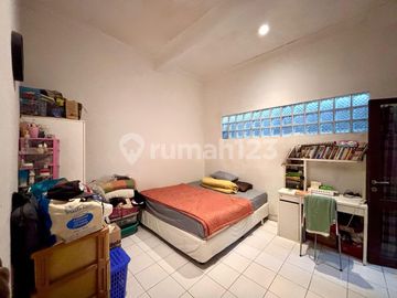 Best Deal! Akses 3 Mobil di Tebet Barat, Selangkah ke Supomo