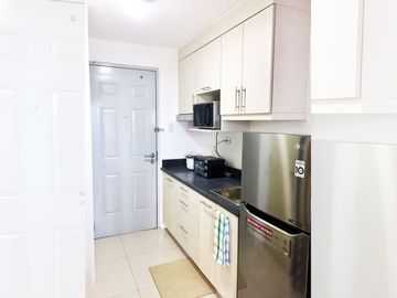 FULLY FURNISHED 1BR UNIT FOR LEASE IN BERKELEY RESIDENCES QUEZON CITY
