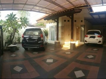 Rumah di Cinere, 2Lt, Lingk Nyaman dkt UPN, Pangkalan Jati