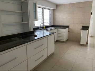 Se vende apartamento en Punta Paitilla, PH Torre del mar