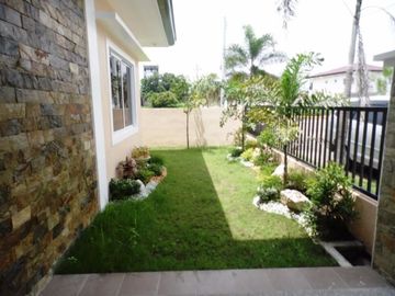 Three Bedroom House for Rent in Hensonville Angeles City Near SM Clark