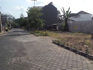 Pondok Intan Permai, lokasi Startegis di Jl. Jambon, 5 menit ke JCM