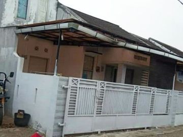 Disewakan Rumah Siap Huni 1 1/2 Lantai