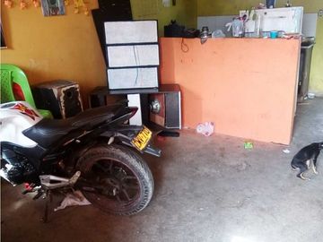 VENTA DE CASA EN EL BARRIO LOS ROBLES, MONTERIA