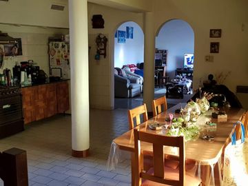 CHALET DE 6 AMBIENTES