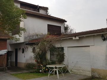 CHALET DE 6 AMBIENTES