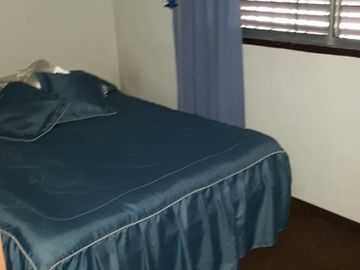 CHALET DE 6 AMBIENTES
