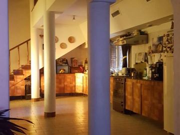 CHALET DE 6 AMBIENTES